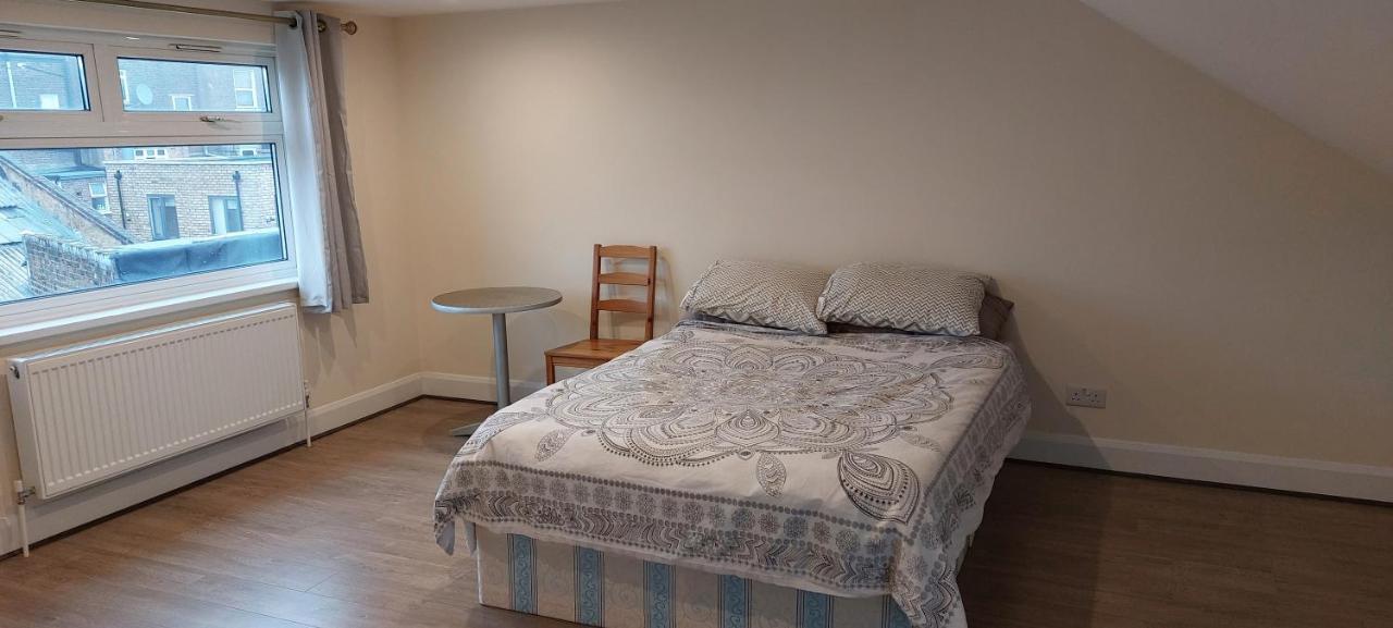 Family Friendly 3 Bedroom Flat Zone 2 - Children Stay Free! ลอนดอน ภายนอก รูปภาพ